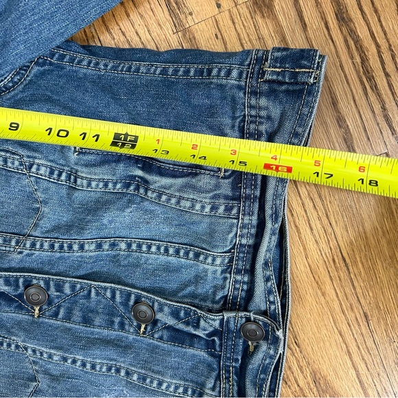 Forever 21 | Cropped Denim Trucker Jacket - Picture 12 of 13